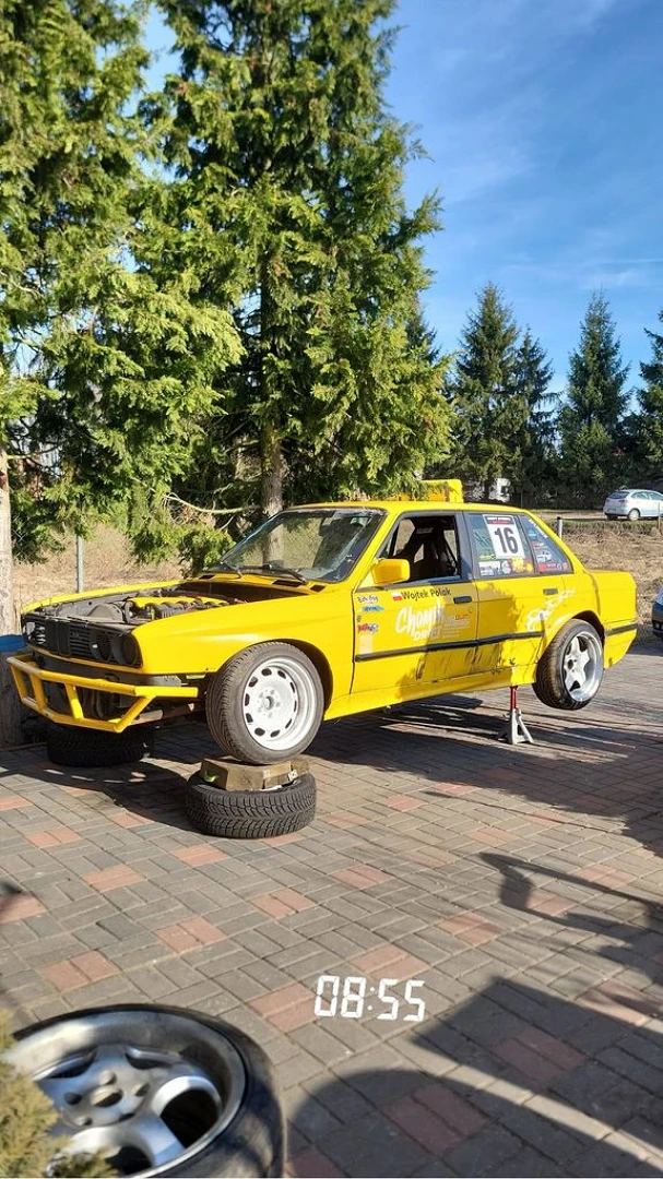 BMW E30 1989
