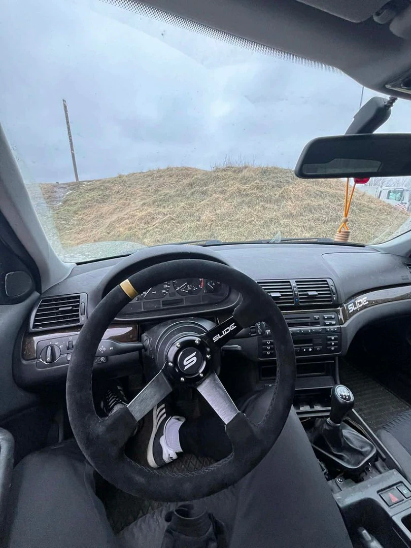 BMW E46 1999