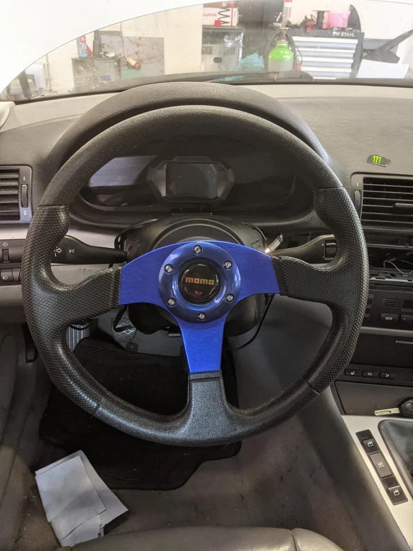BMW E46 2001