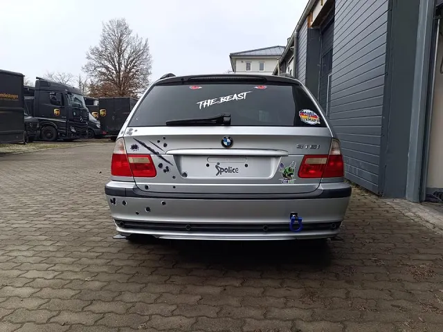 BMW E46 2001