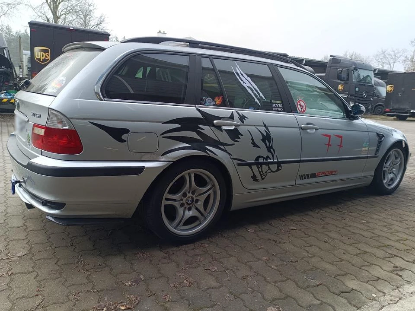BMW E46 2001