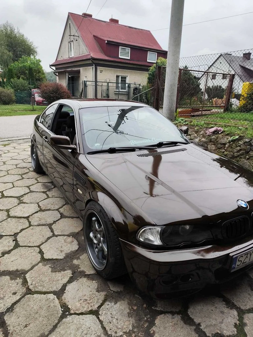 BMW E46 2001