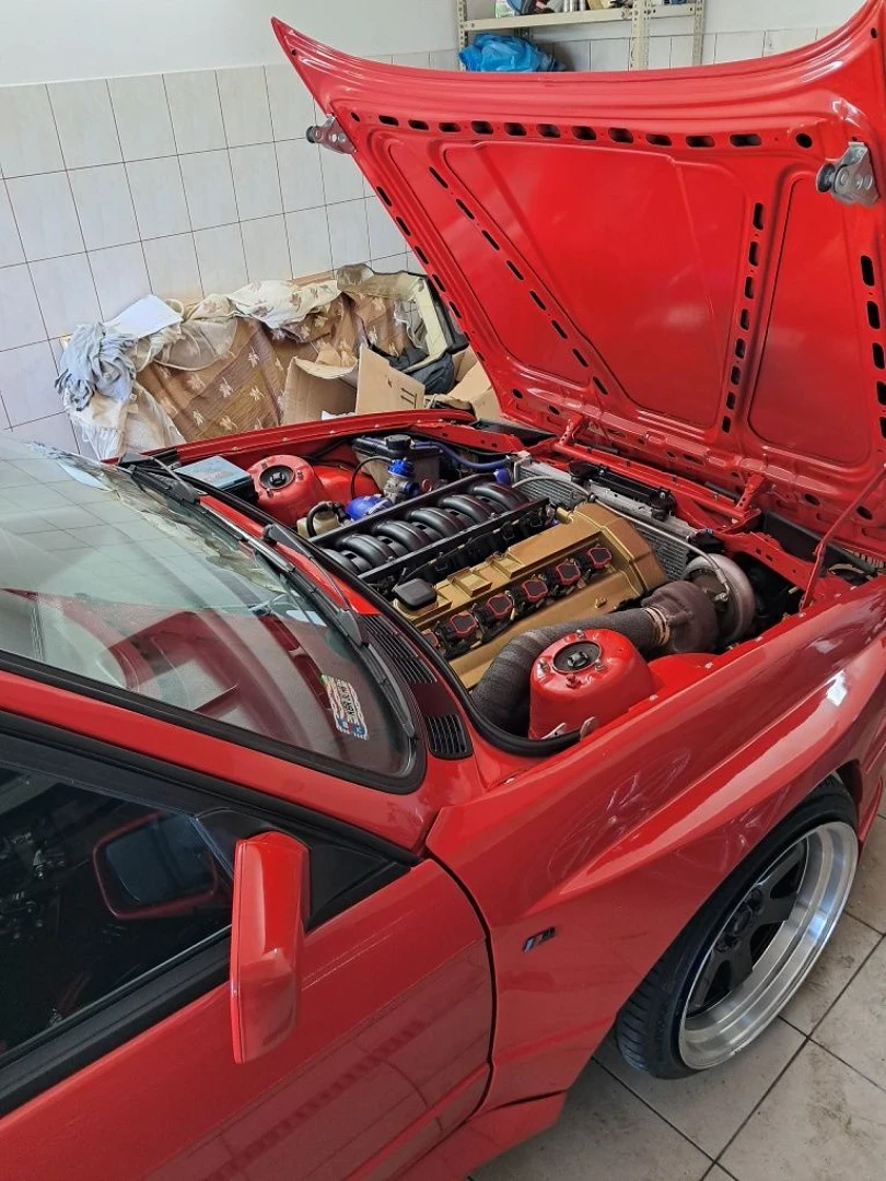 BMW E30 1990