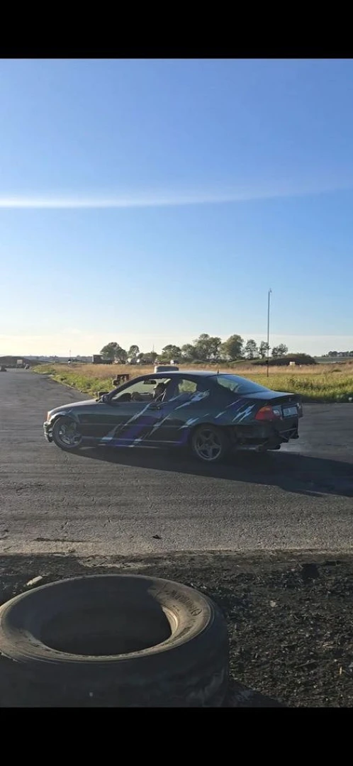 BMW E46 2000