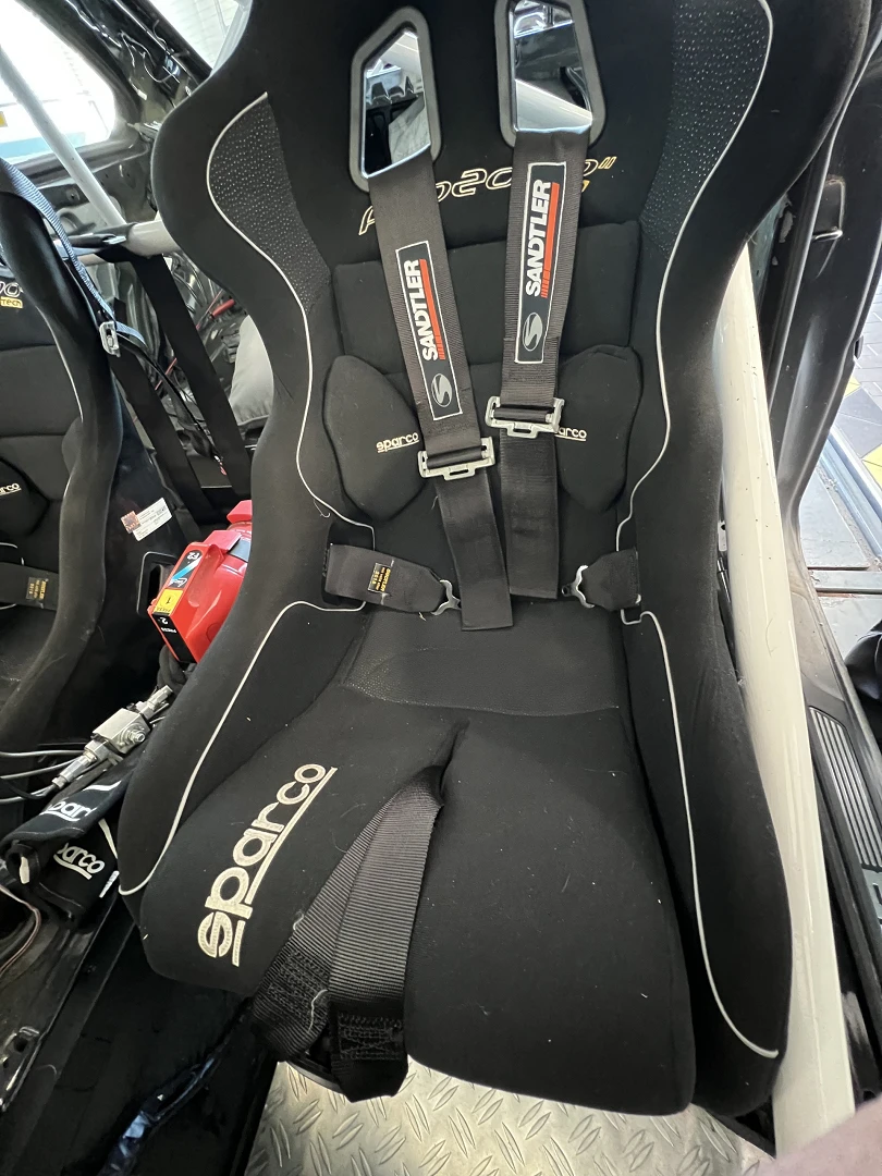 BMW E46 2005
