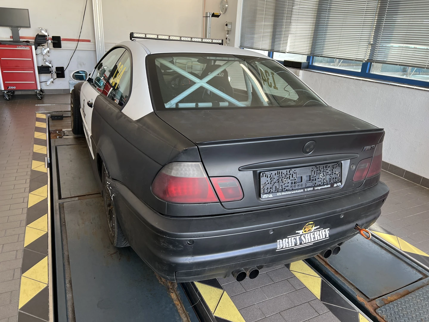 BMW E46 2005