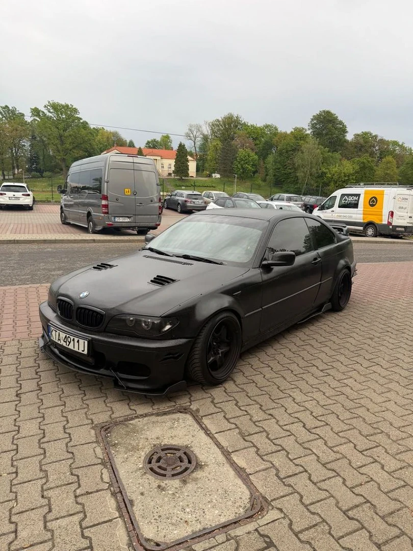 BMW E46 2004