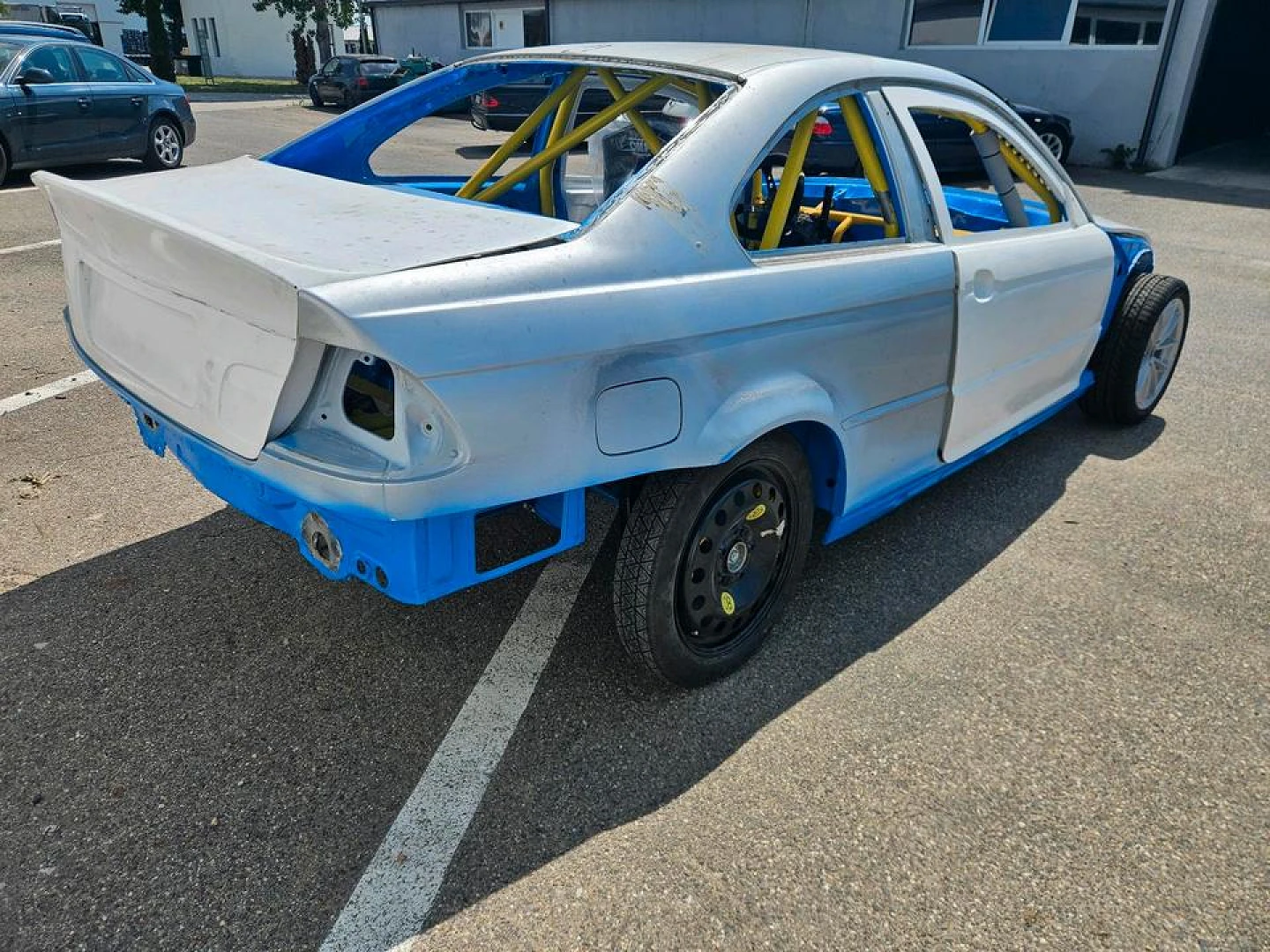BMW E46 2004