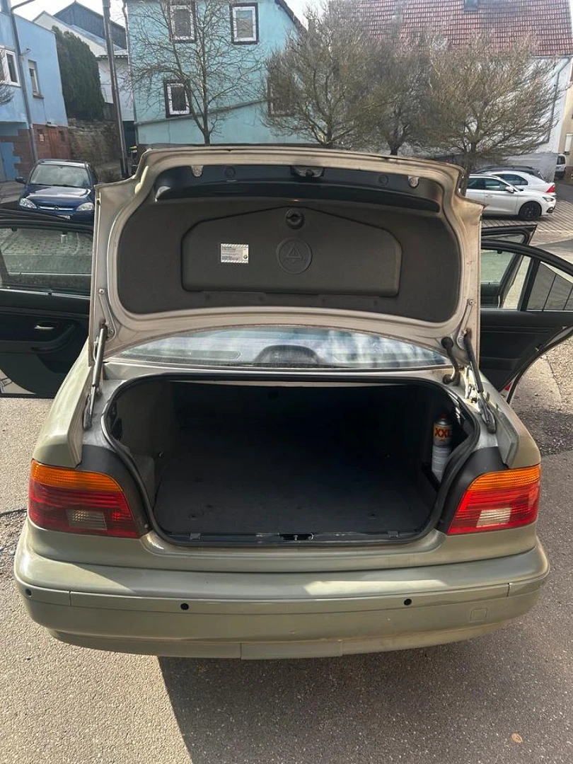 BMW E39 2003