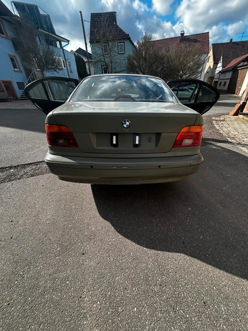 BMW E39 2003