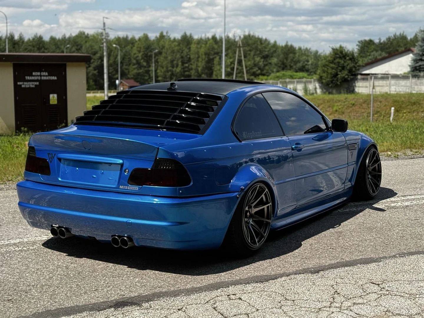 BMW E46 2003