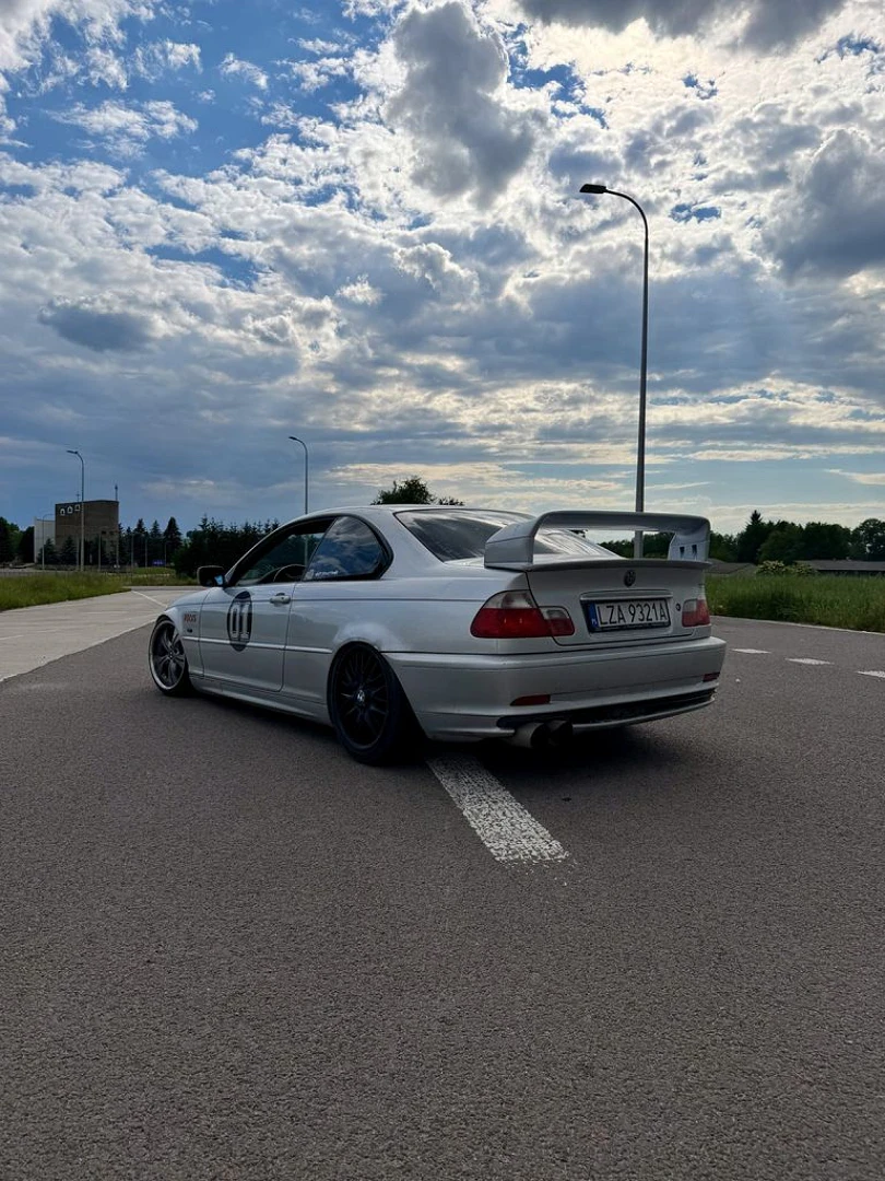 BMW E46 2000