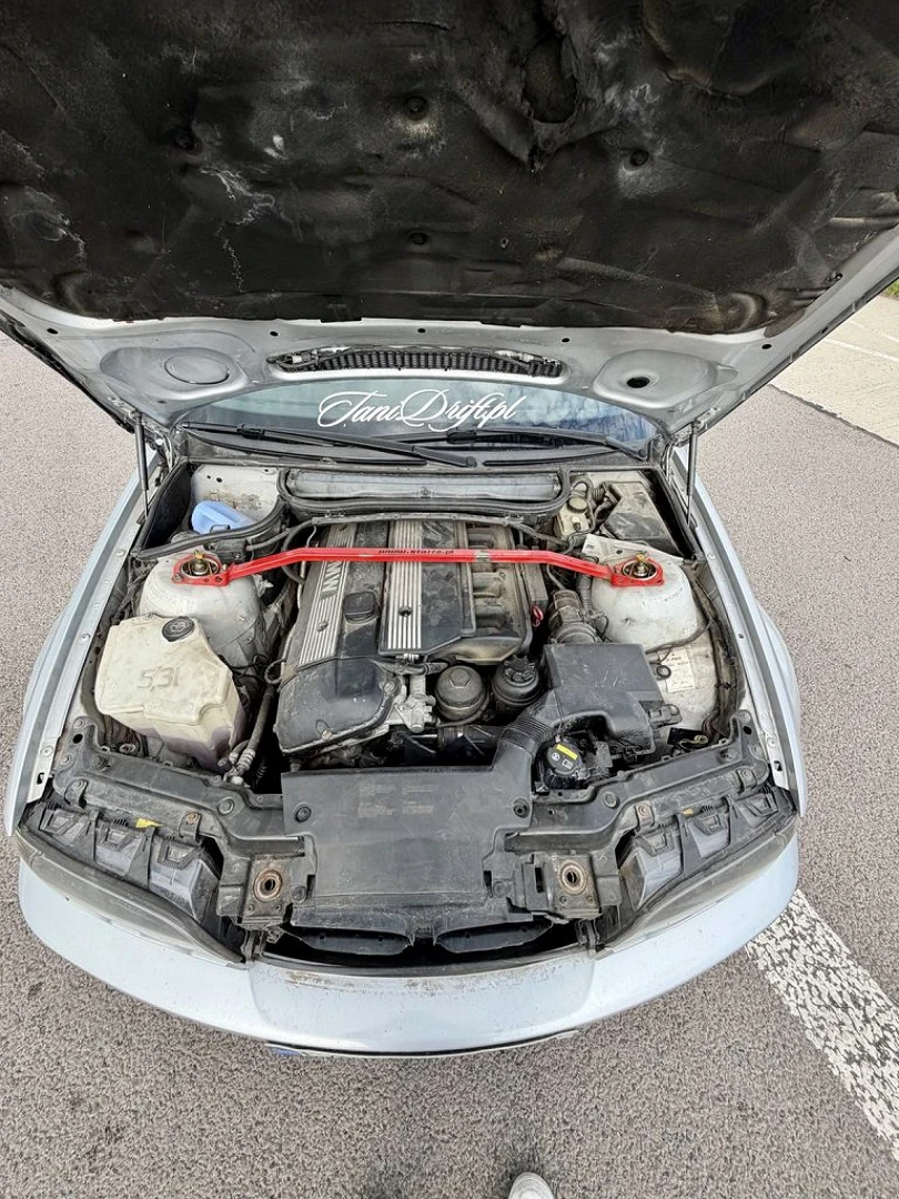 BMW E46 2000