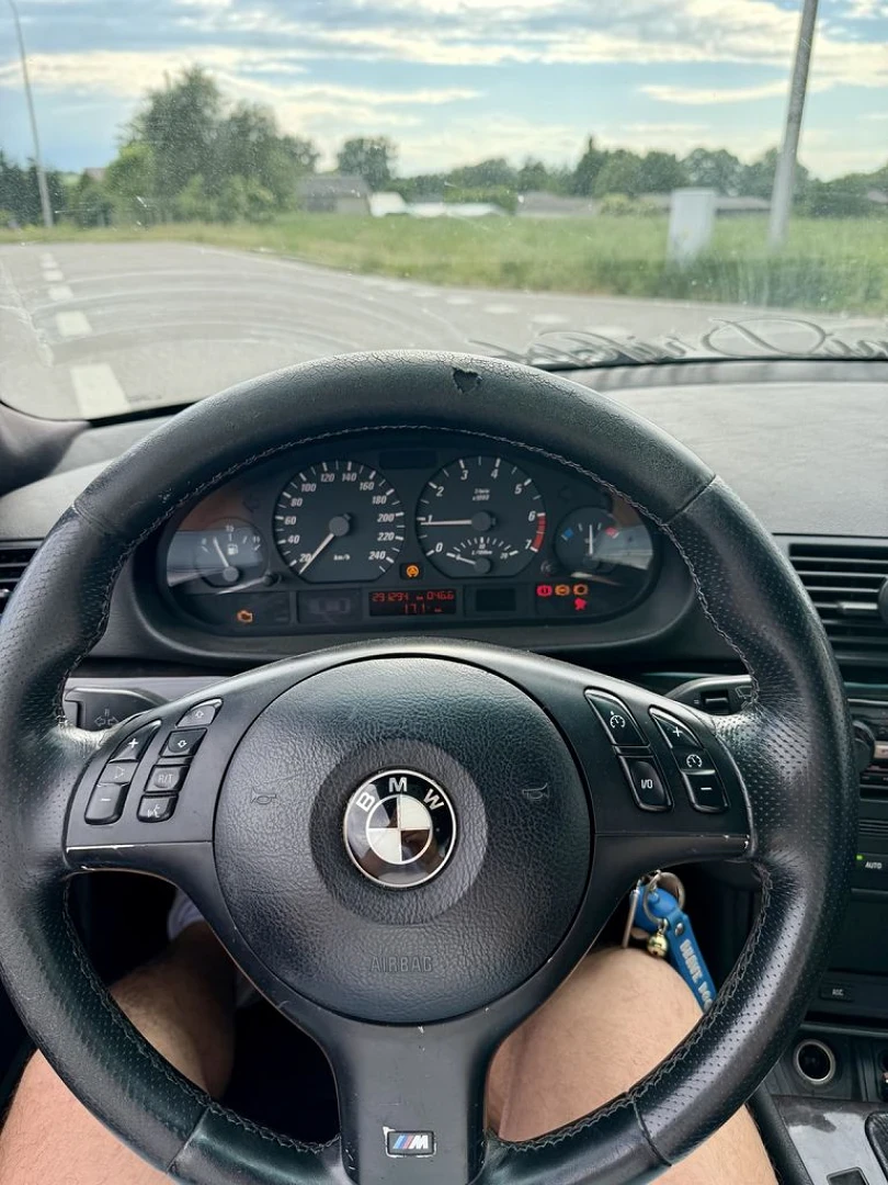 BMW E46 2000