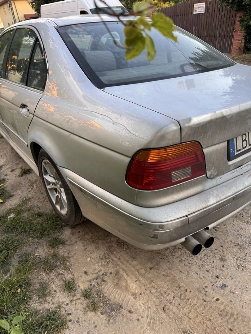 BMW E39 2001