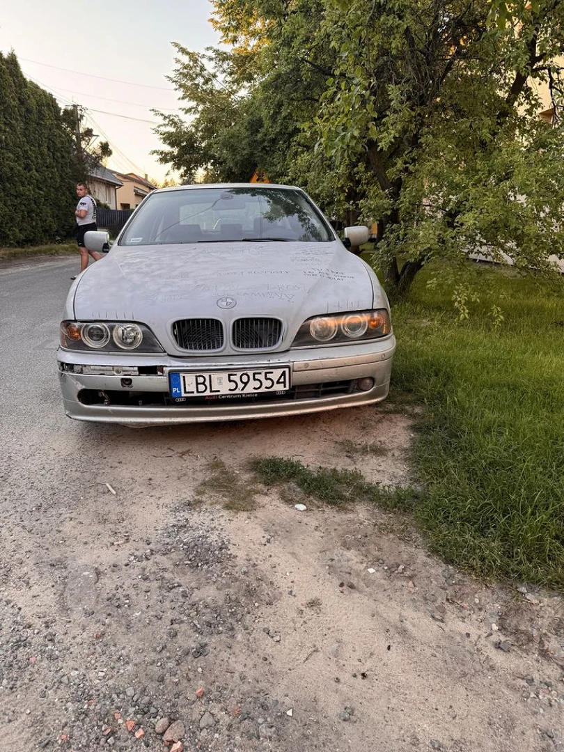 BMW E39 2001