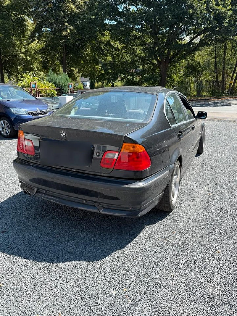 BMW E46 2001
