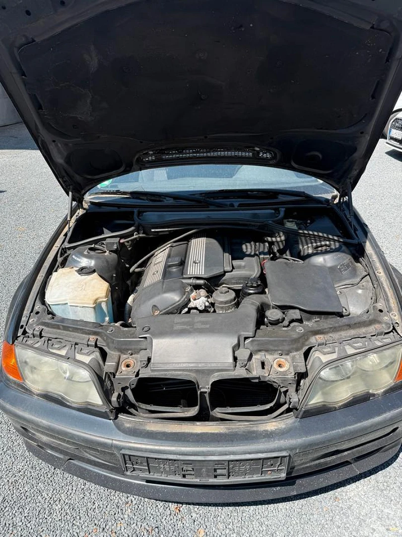 BMW E46 2001