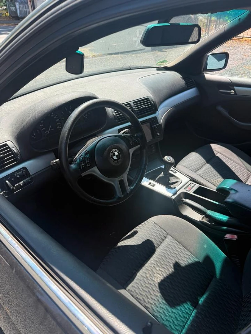 BMW E46 2001