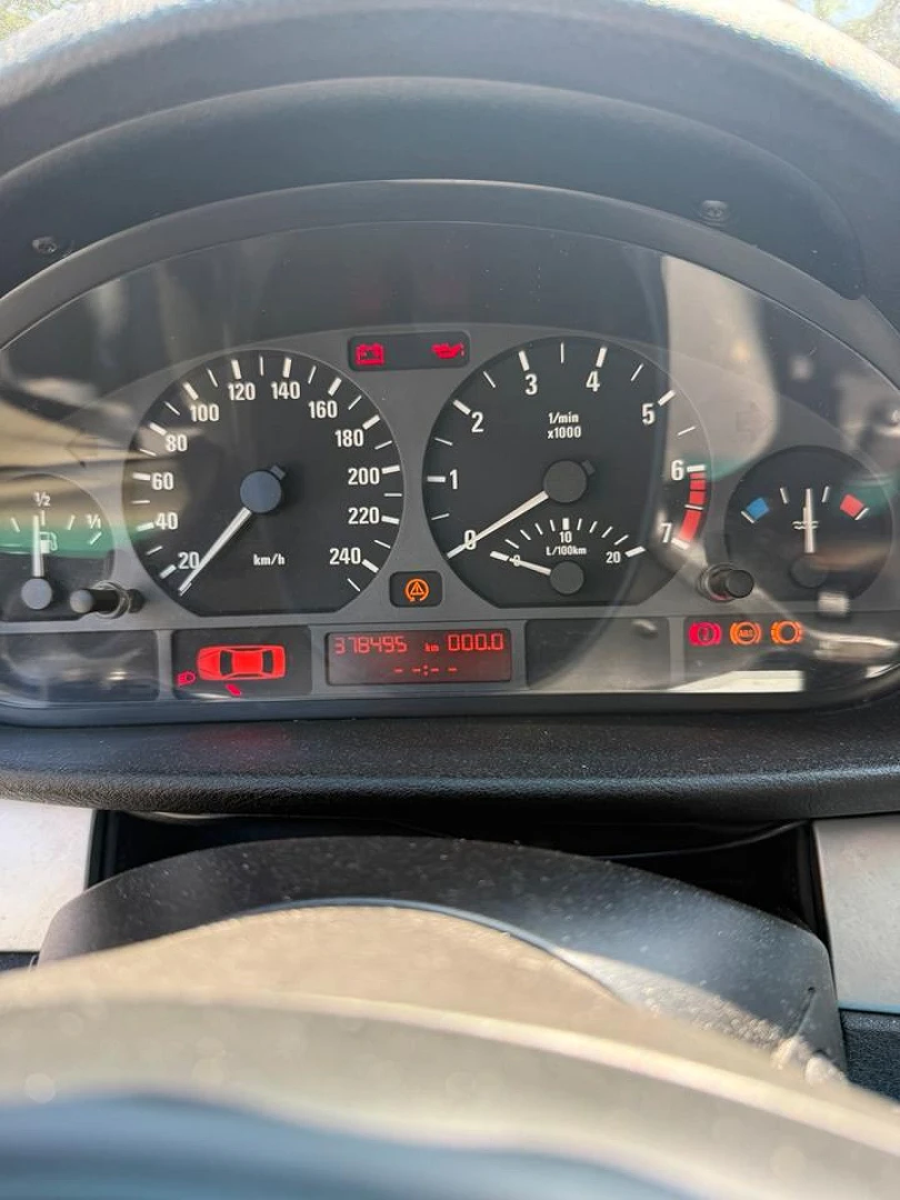 BMW E46 2001
