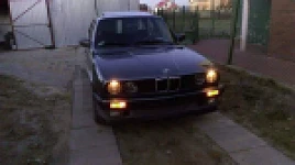 BMW E30 1990