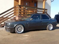 BMW E30 1988