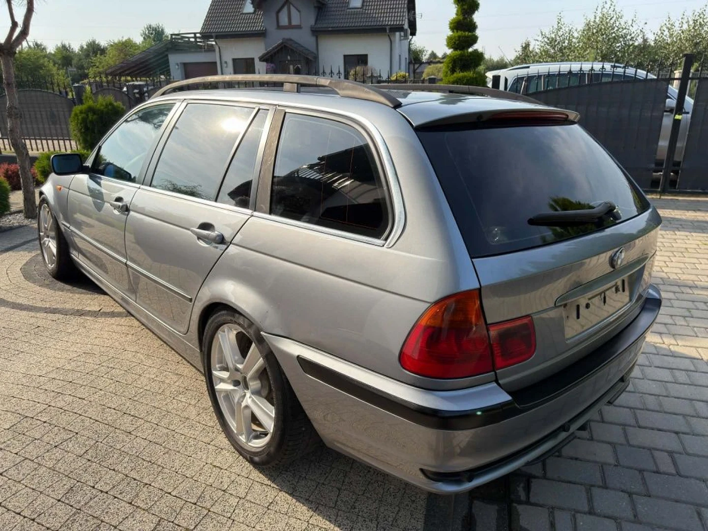 BMW E46 2003