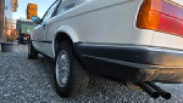 BMW E30 1987
