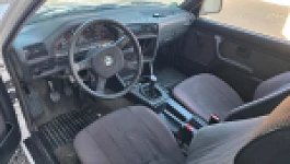 BMW E30 1987