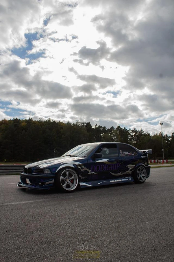 BMW E36 1999