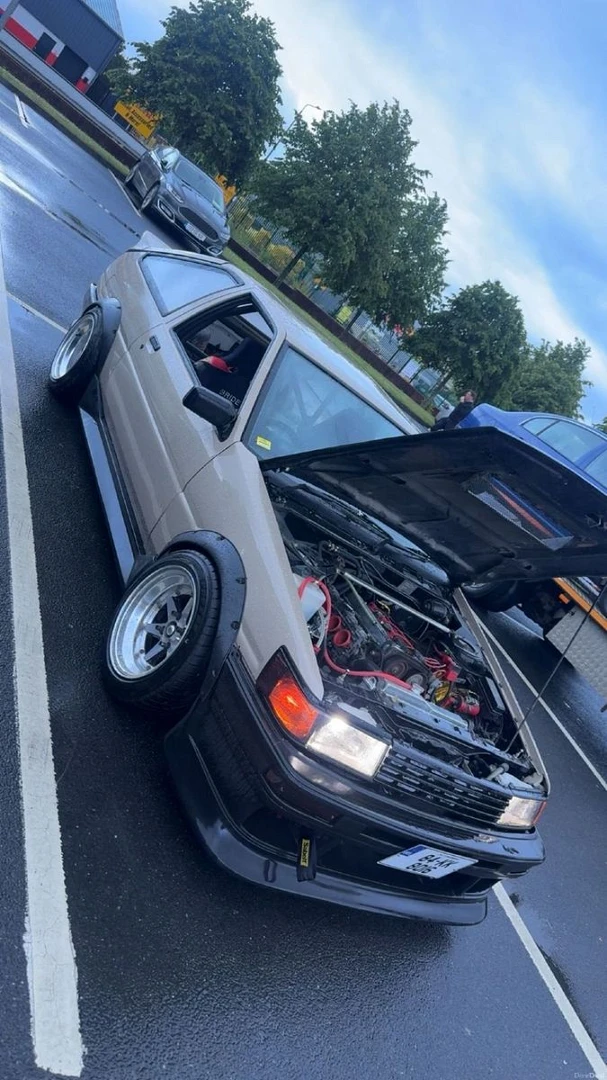 Toyota Corolla AE86 (Trueno / Levin) 1984