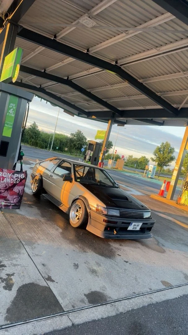 Toyota Corolla AE86 (Trueno / Levin) 1984