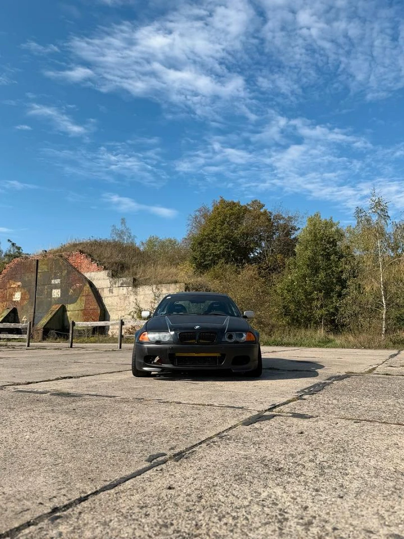 BMW E46 2000