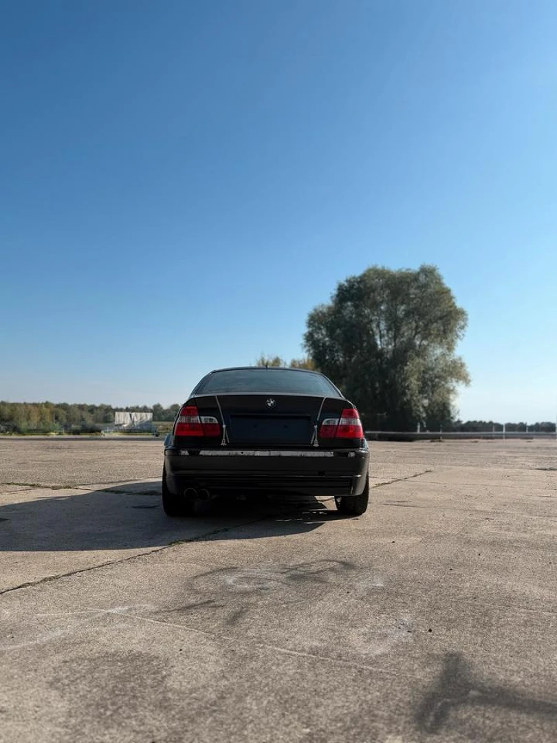 BMW E46 2000
