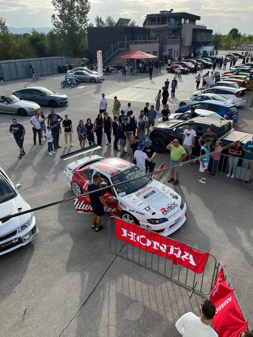 Nissan Silvia S14 / 200SX / 240SX 2000