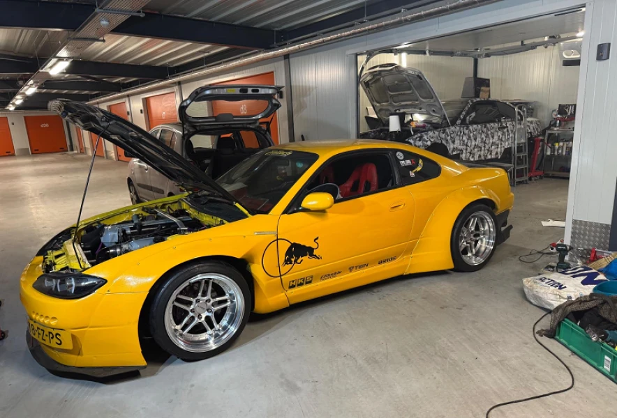 Nissan Silvia S15 1999