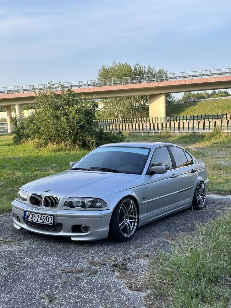 BMW E46 1998