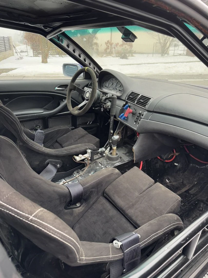 BMW E46 2001
