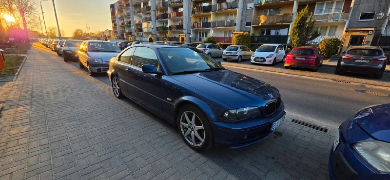 BMW E46 2001
