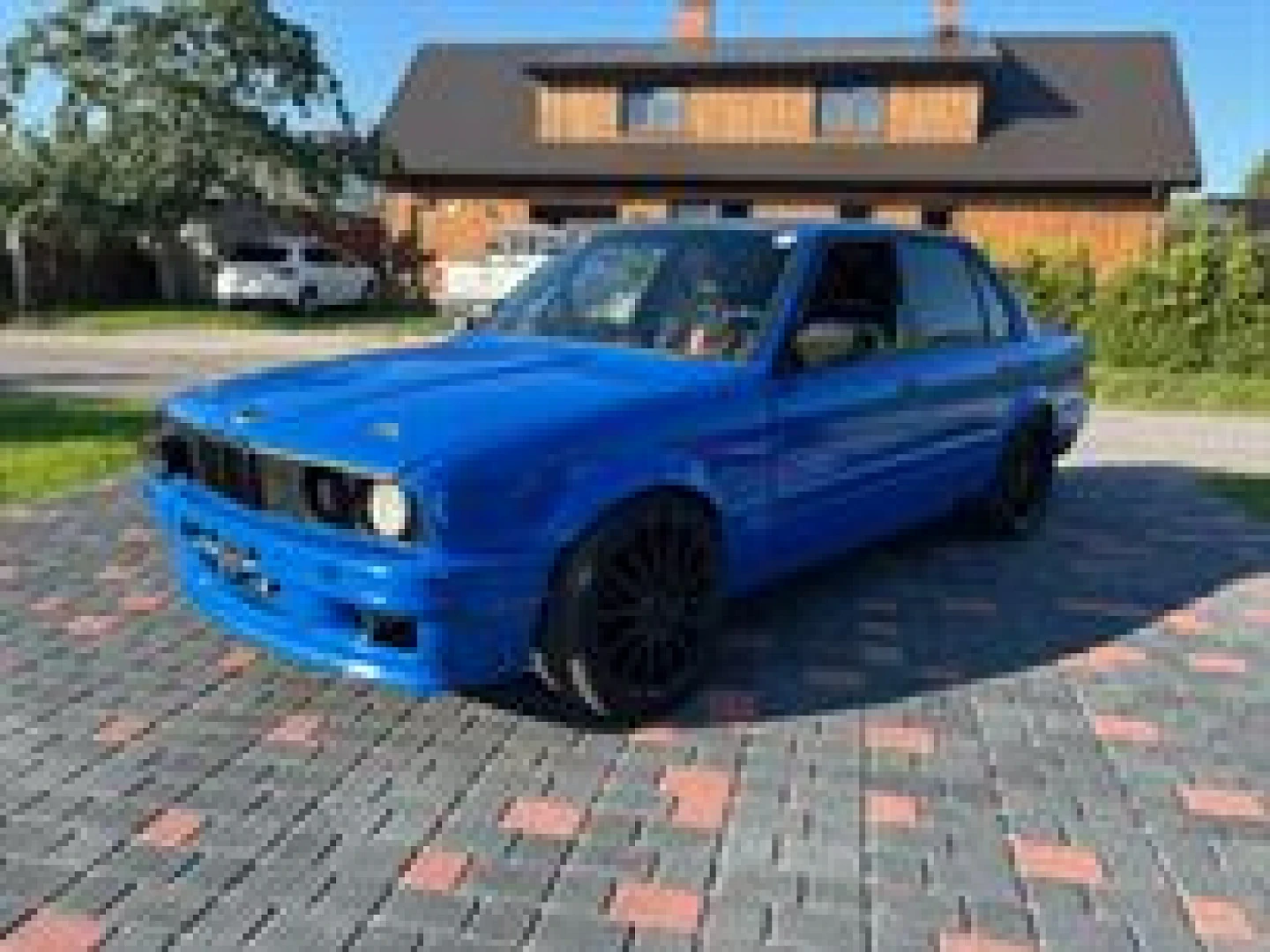 BMW E30 