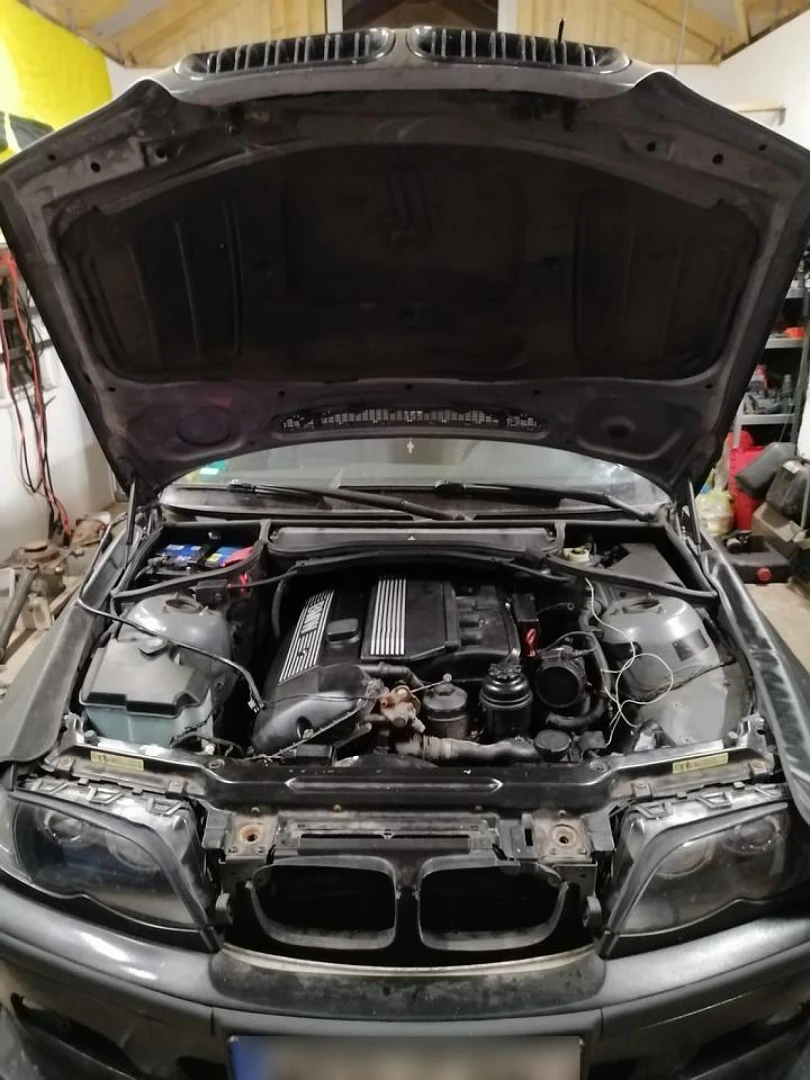 BMW E46 2004
