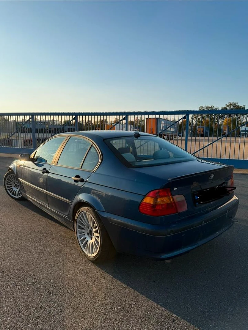 BMW E46 2001