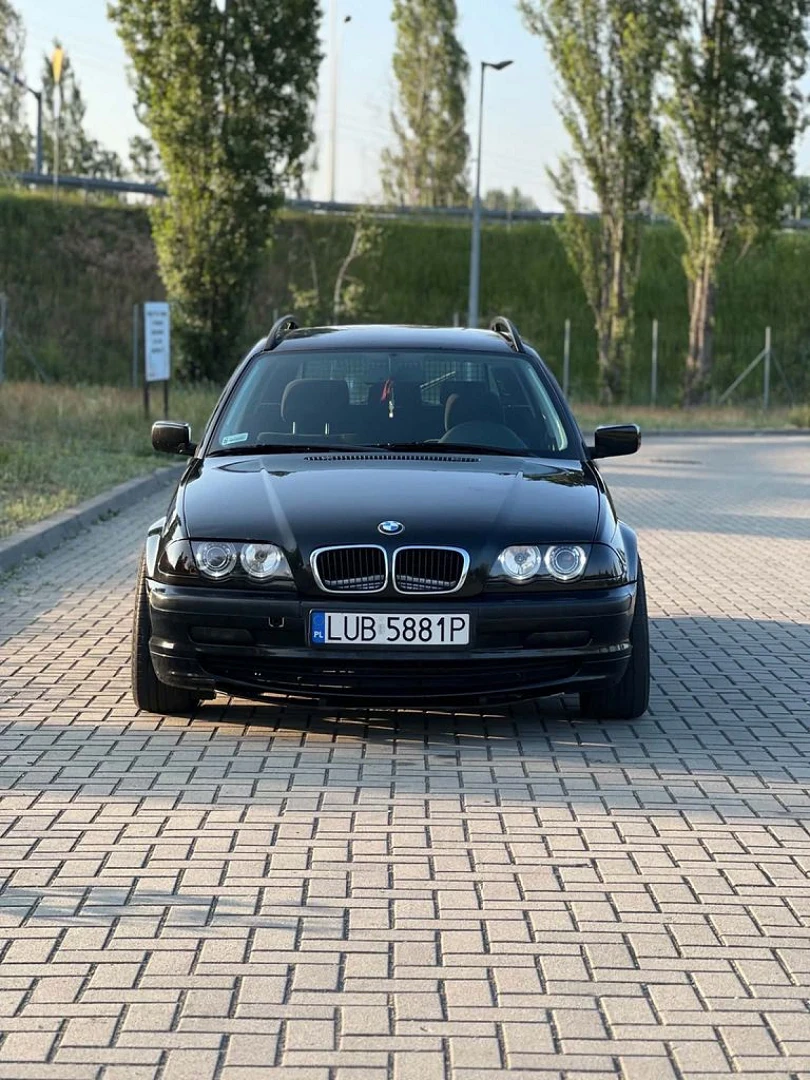 BMW E46 2002