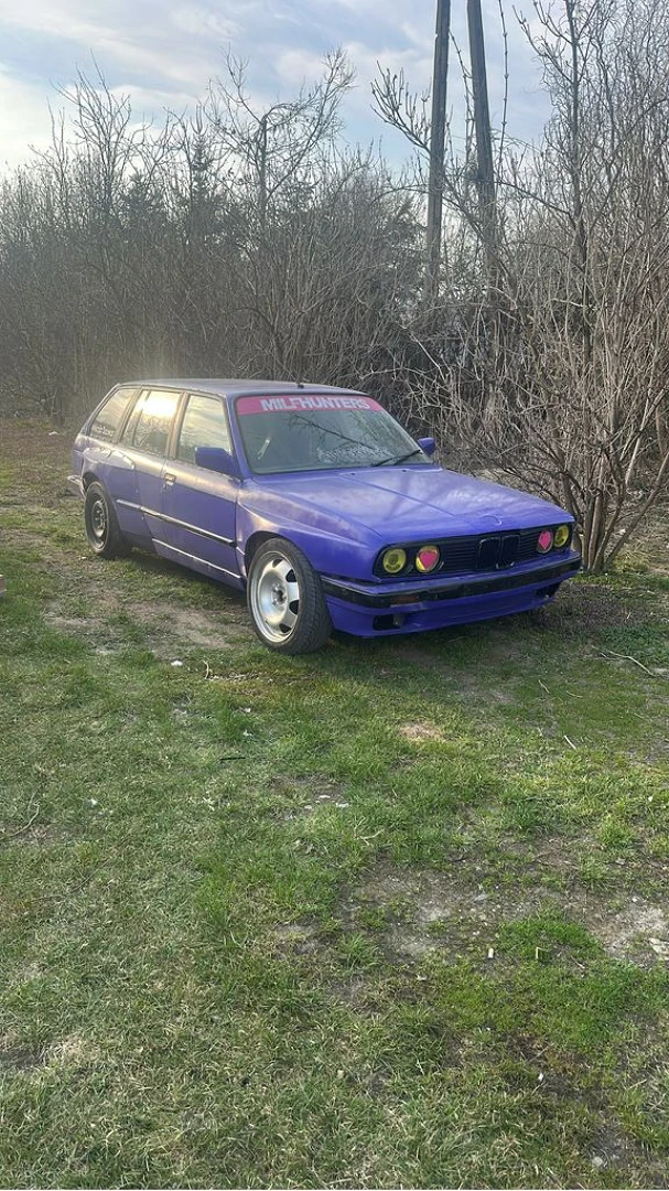 BMW E30 1989