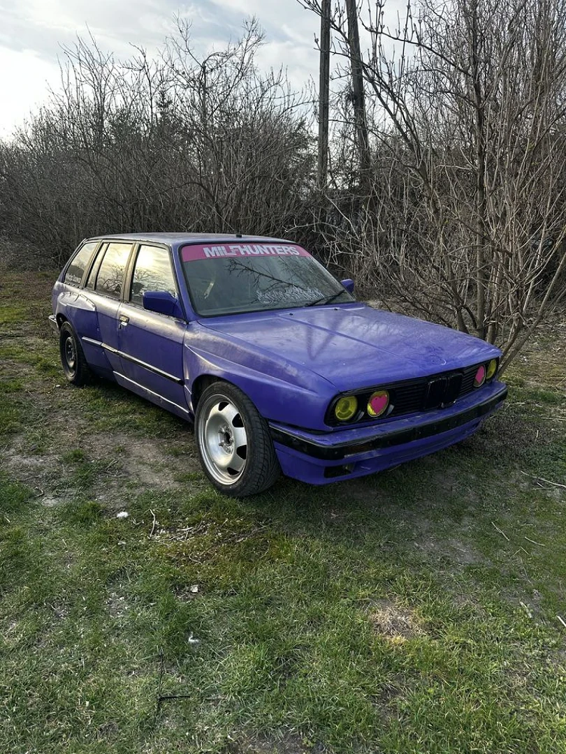BMW E30 1989