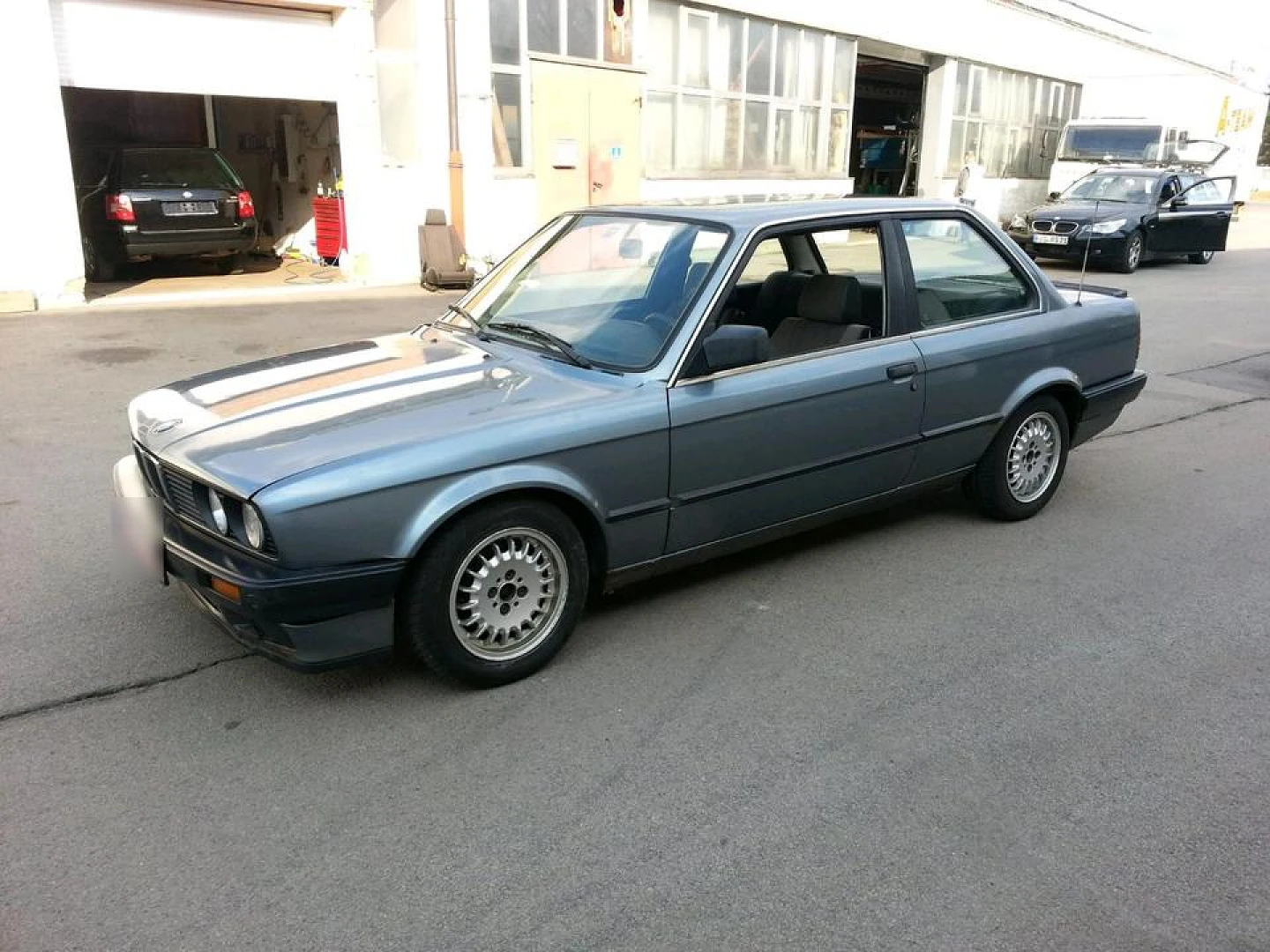 BMW E30 1990