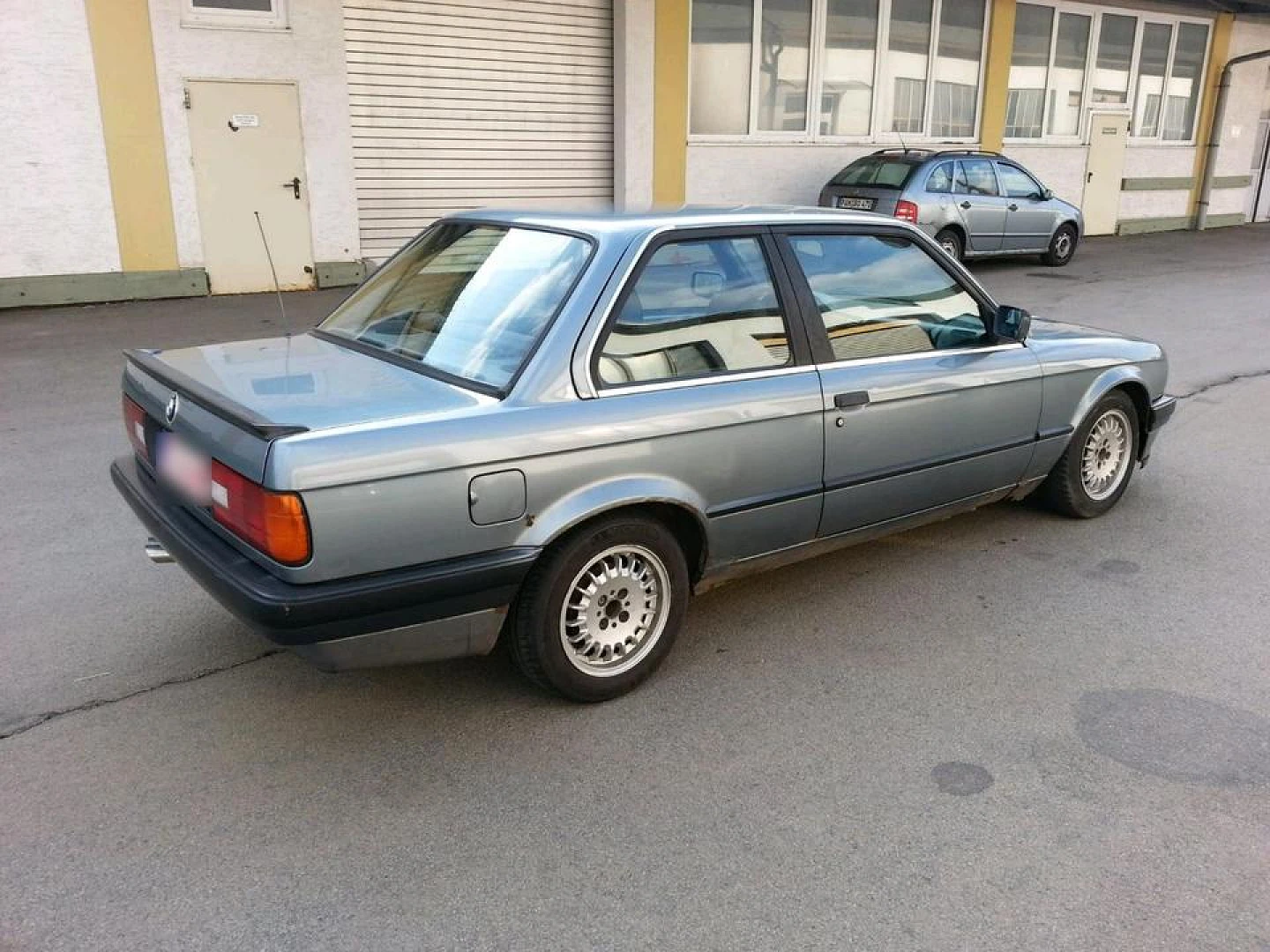BMW E30 1990