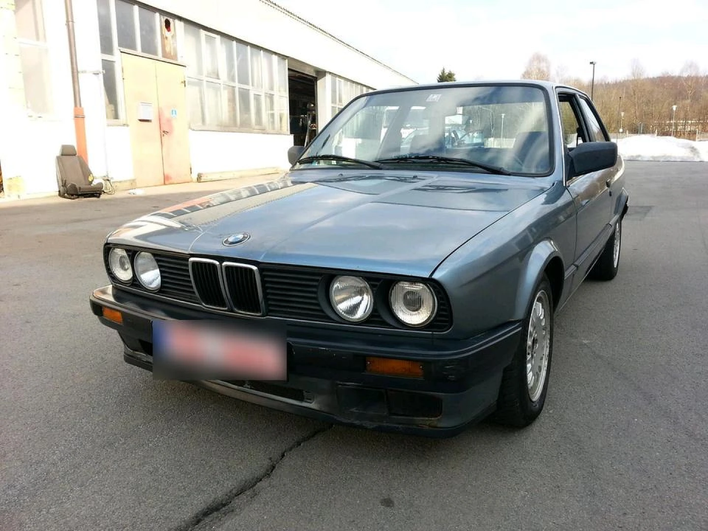 BMW E30 1990