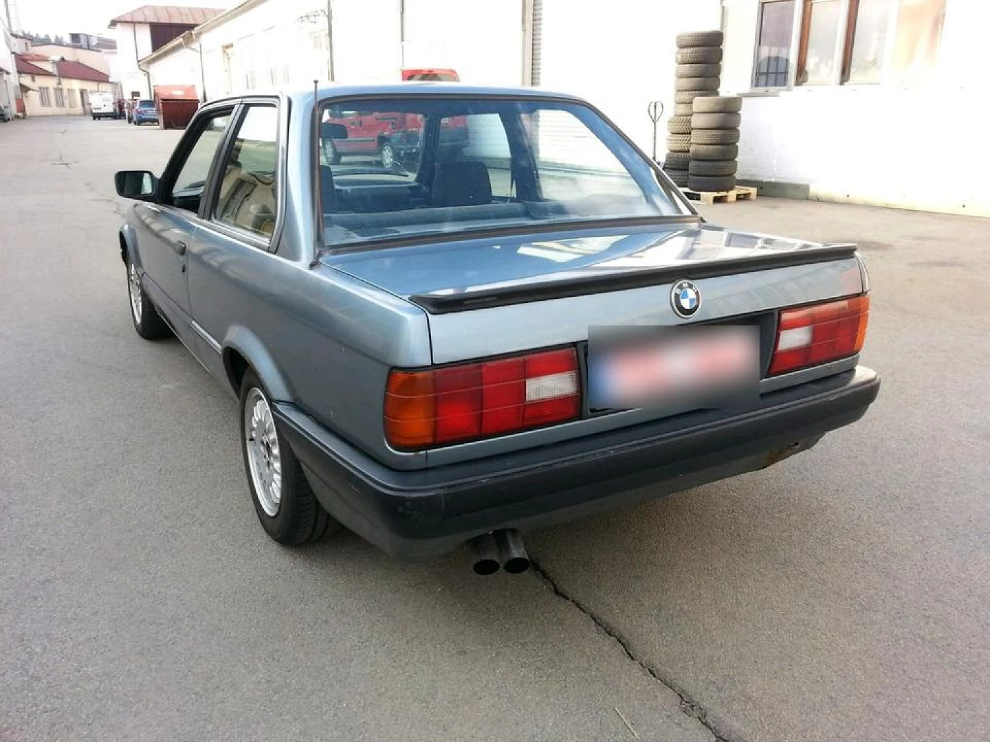 BMW E30 1990