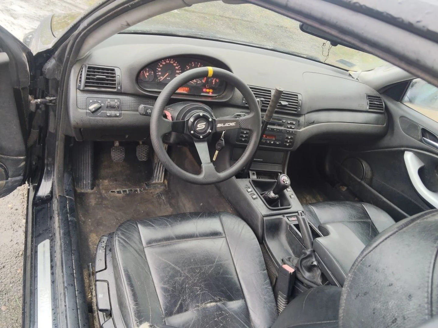BMW E46 2001